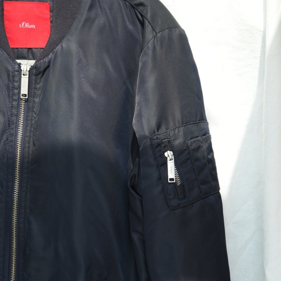 Beautiful Lined bomber Jacket - Picture 5 of 11
